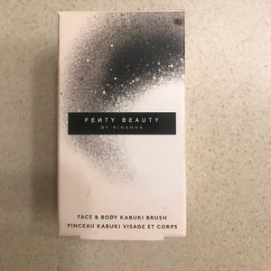 Fenty Beauty face and body kabuki brush